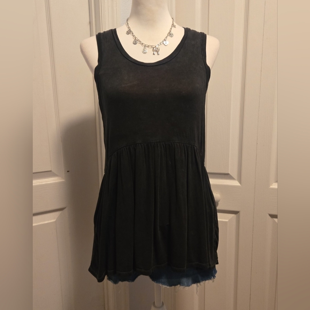 Elegant Black Sleeveless Tank Top